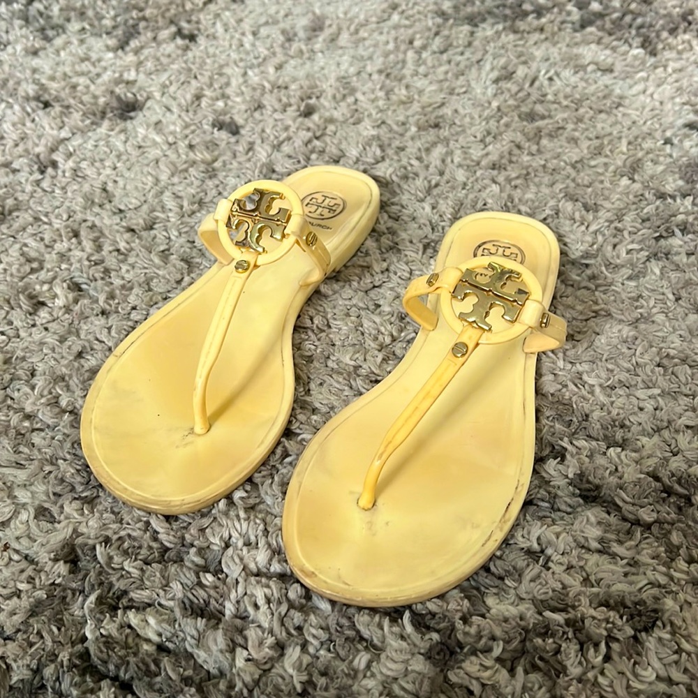 Pale yellow Tory burch flip flops, size 8